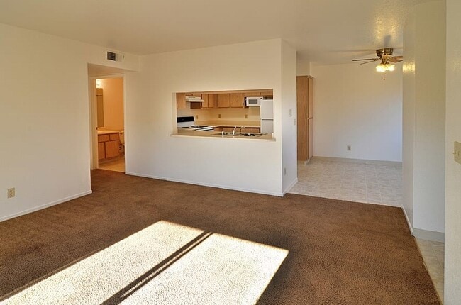 Photo - Boulder Creek Apartments