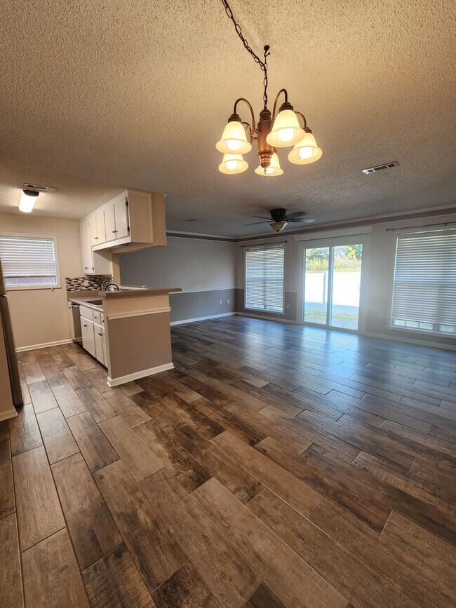 Photo - Dunwoody Subdivision