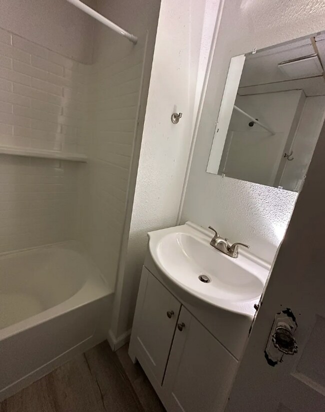 Photo - 2418 Central Ave Unit 2