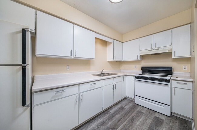 Photo - Copeland Avenue 6225 #B Unit 1