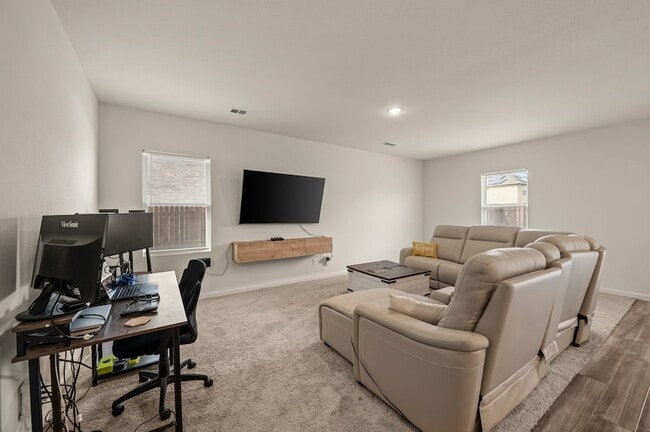 Photo - 4724 Swan Nck Dr