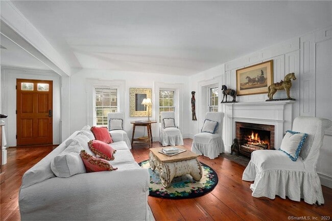 Photo - 2 Deforest Rd