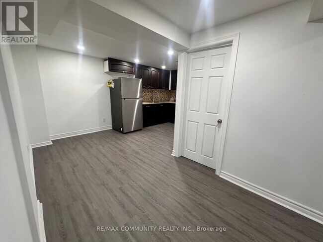Photo - 18 Hearth Pl