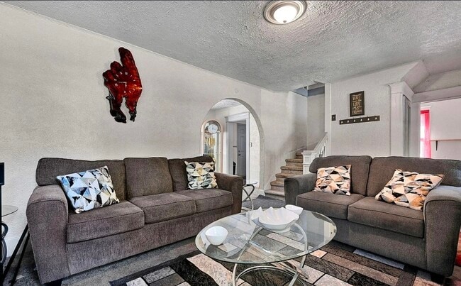 Photo - 1408 E Oakland Ave