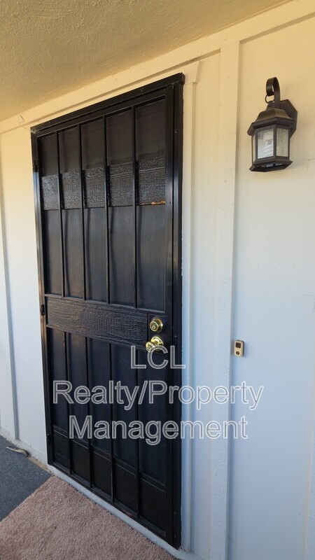 Photo - 27131 Pinehurst Rd