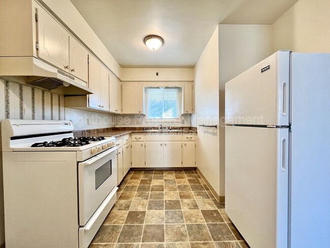Photo - 1920 Porter St SW Unidad 4