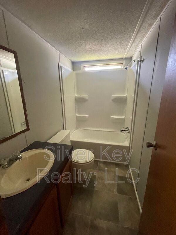 Photo - 270 Co Rd 213