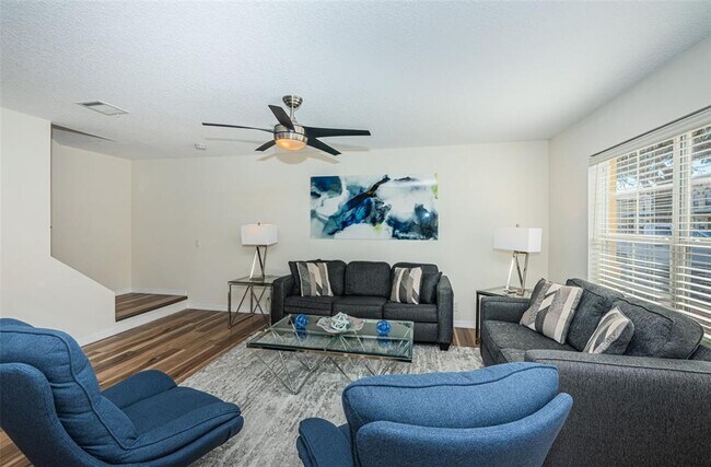 Photo - 3876 Island Way