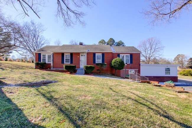 Photo - 343 South Main St