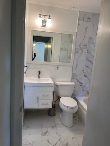 Bathroom - 2415 Lawrenceville Hwy Unit 3