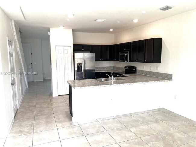 Photo - 11498 SW 250th St