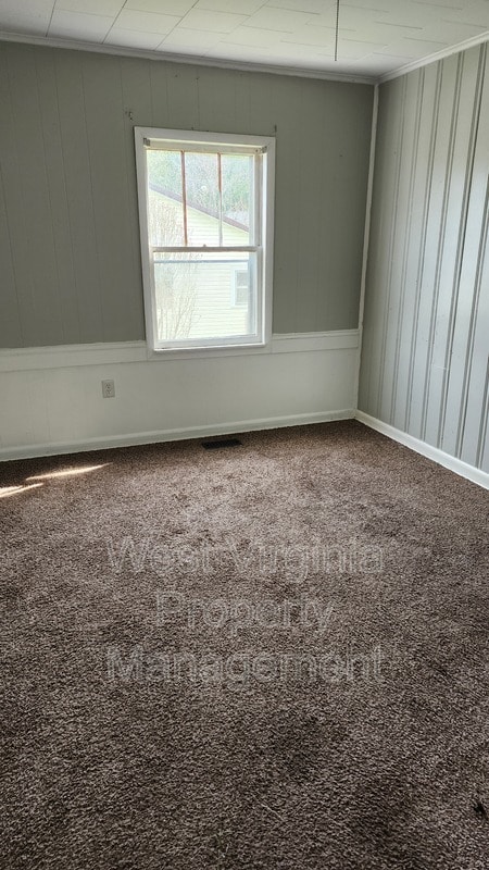 Photo - 132 S Hill St