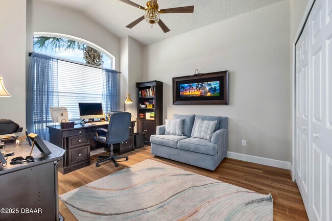 Photo - 1234 Crown Pointe Ln