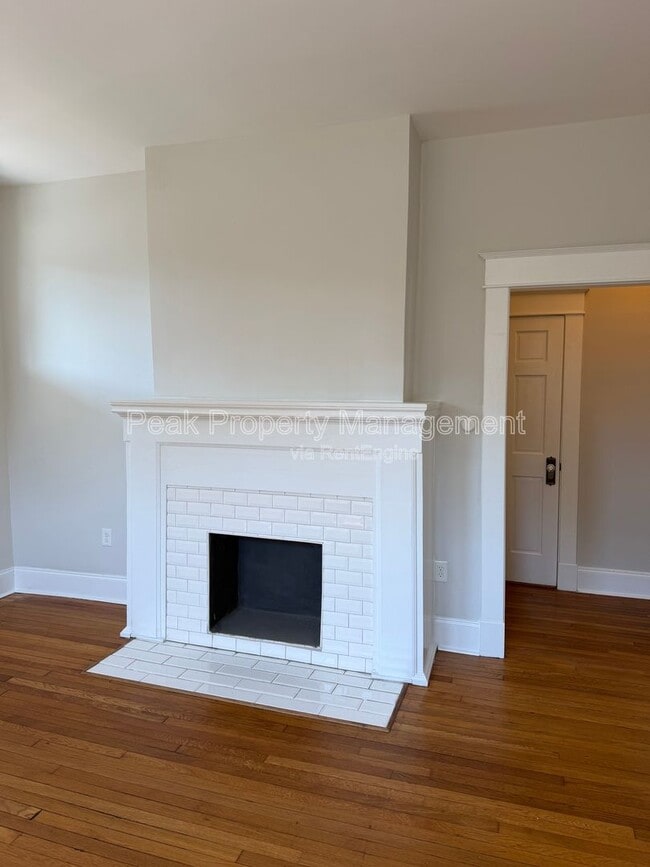 Photo - 3400 Carolina Ave