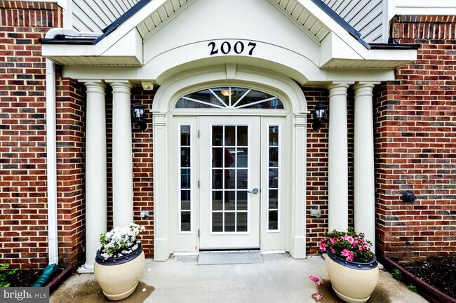 Photo - 2007 Connor Ct Unit G