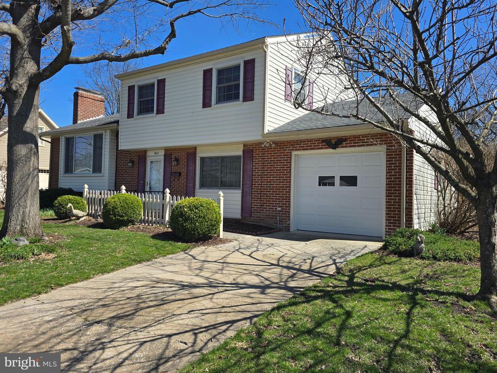 Photo - 802 Sunset Ave