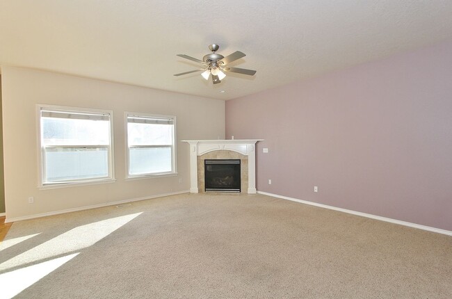 Photo - 667 W Crescent St