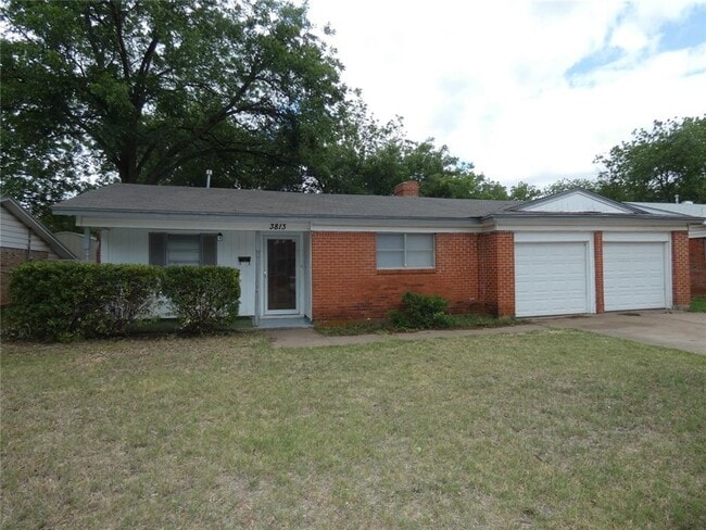 Building Photo - 3 bedroom, 2 bath Rental