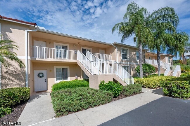 Building Photo - 2895 Cypress Trace Cir Unit 202