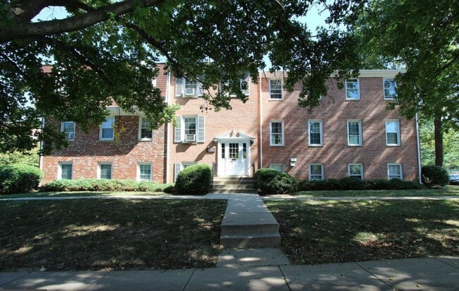 Building Photo - 778 Quince Orchard Blvd Unit T2 Rental