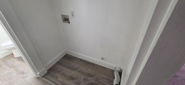 5 Yorkshire Rd Unit 5