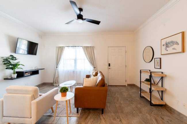 Building Photo - 150 Crescent Beach Dr Unit ID1321331P