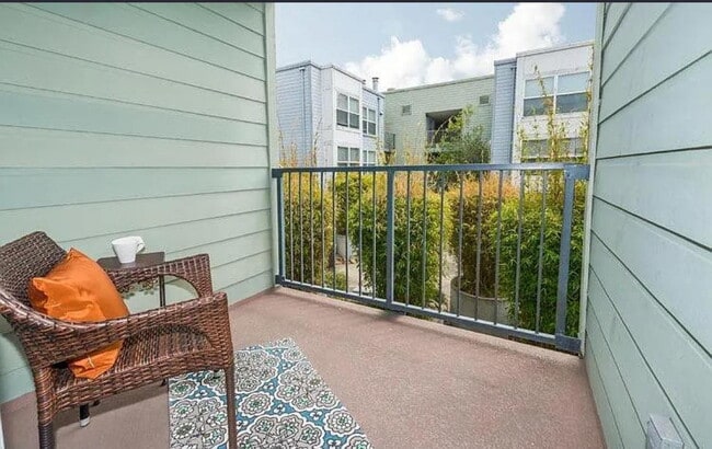 Photo - Lovely one bedroom, one bath condo, that has been recently updated with fresh paint.