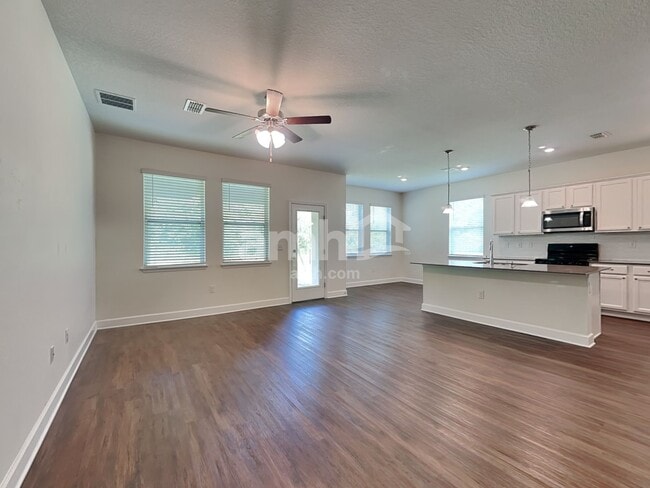 Photo - 2211 Saffron Walden Dr