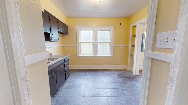 Photo - 3045 E 130th St Unidad 2