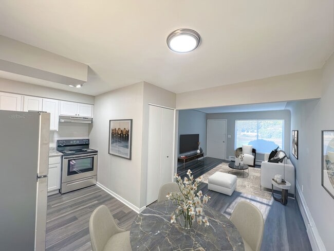 Photo - 3188-3192 Sashabaw Rd.