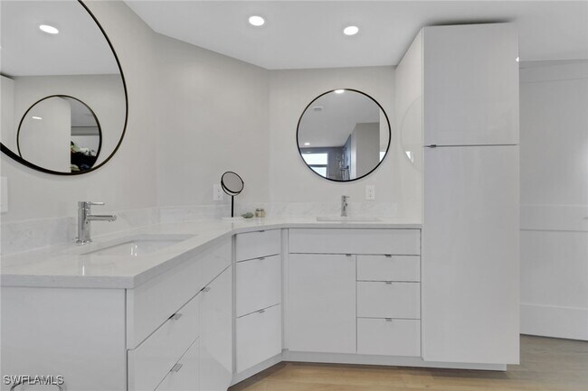 Photo - 12945 Vanderbilt Dr Condo Unit 509