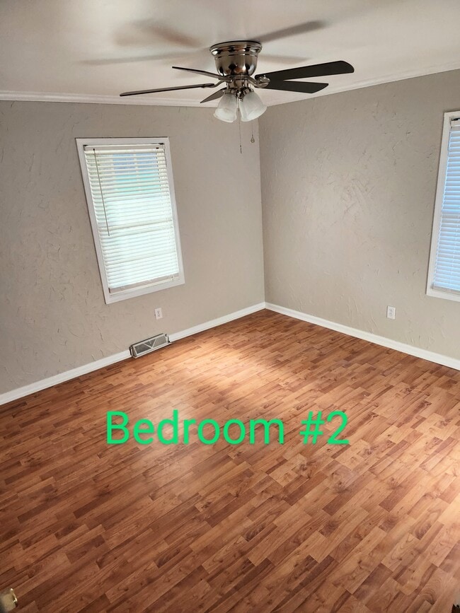 Photo - 1418 Johnson Rd