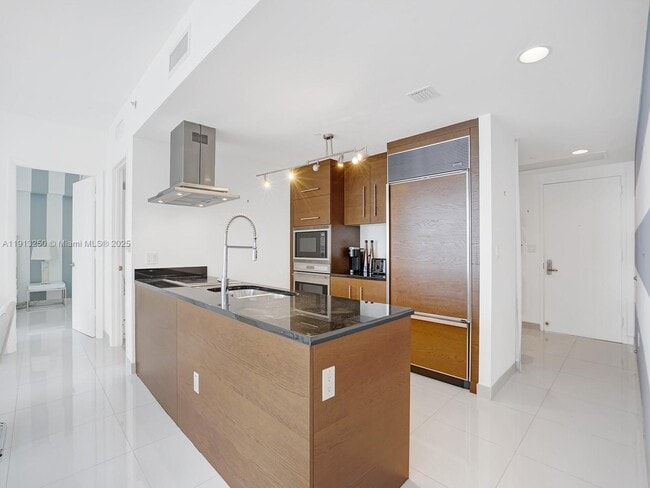 Photo - 495 Brickell Ave Unit 2504