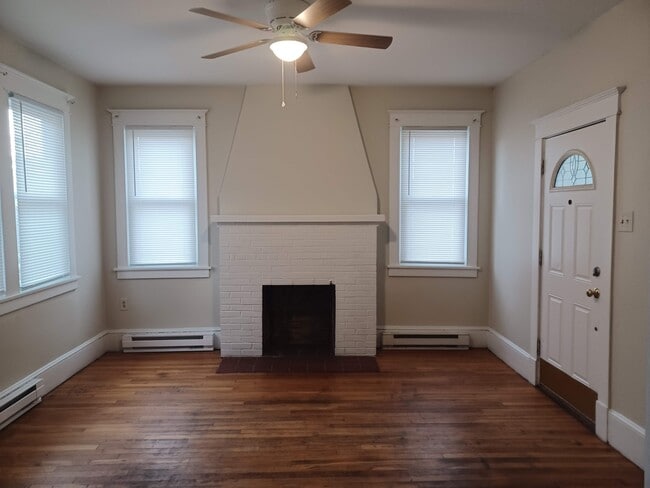 Photo - 101 W Whitlock Ave