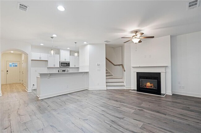 Photo - 5820 Calle Vis Dr