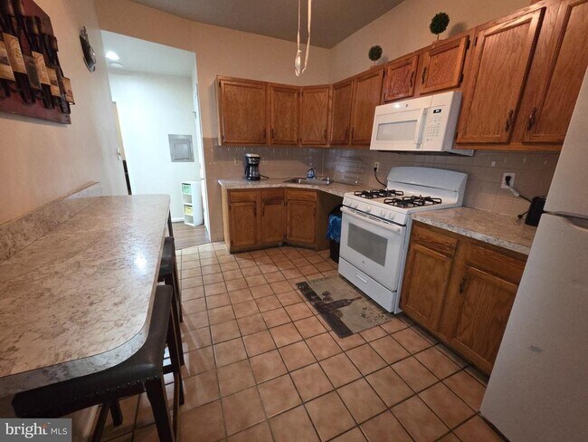 Photo - 306 W 23rd St