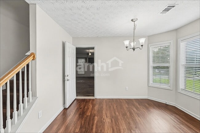 Photo - 1552 Armende Cir