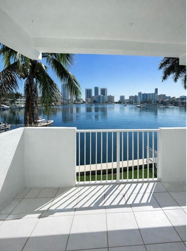 Building Photo - 462 Golden Isles Dr Unit 210