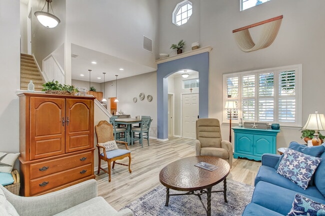 Photo - 1974 Amelia Grn