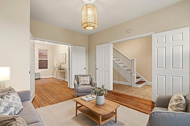 Photo - 708 Columbia Rd NW