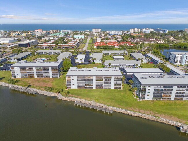 Photo - Four Seasons River Front Condo