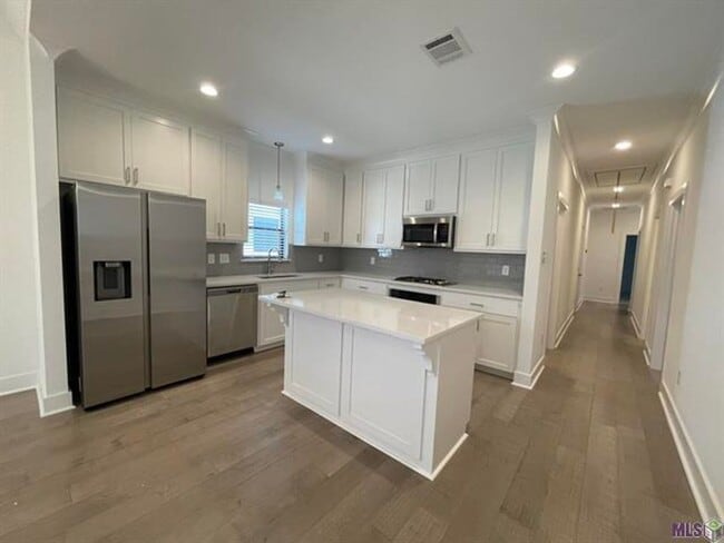 Photo - 3 Bedroom With a Bonus Room In Central School District!