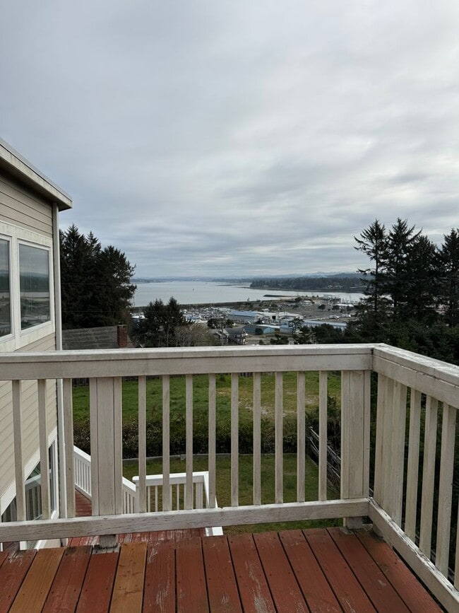 Photo - Stunning Bay View Retreat – Fully Furnished 2 Bed / 2 Bath Near Charleston