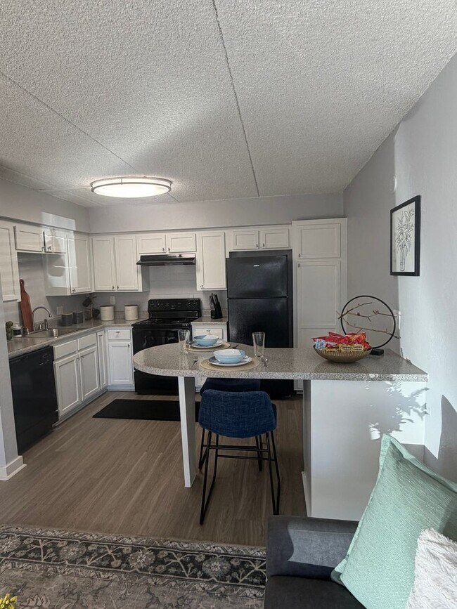 Waters Edge Apartments