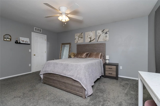 Photo - 2100 Meadow Chase Ln