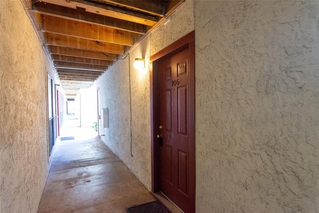 Photo - 3115 Helms St Unit 106