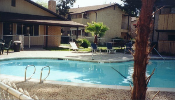 Piscina - Whispering Trees