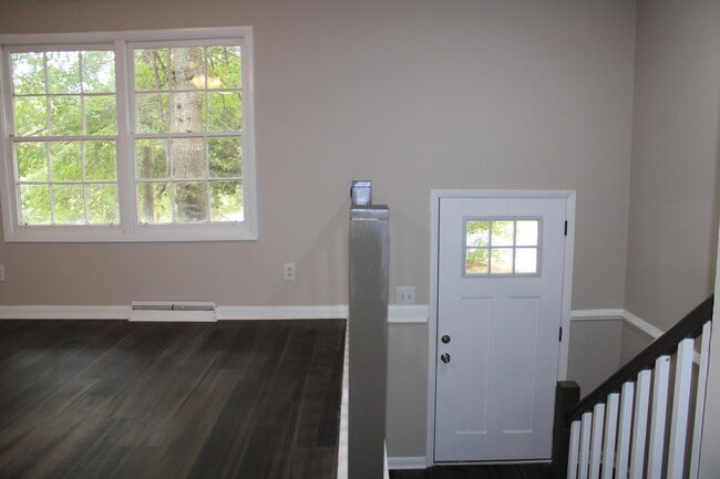 Photo - 3328 Vaucluse Rd