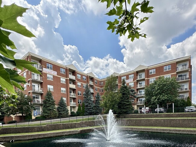 Building Photo - 2 Itasca Place Rental