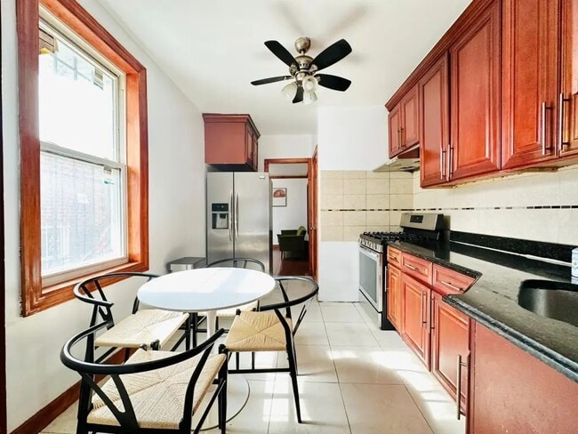 Furnished room/NOT APARTMENT